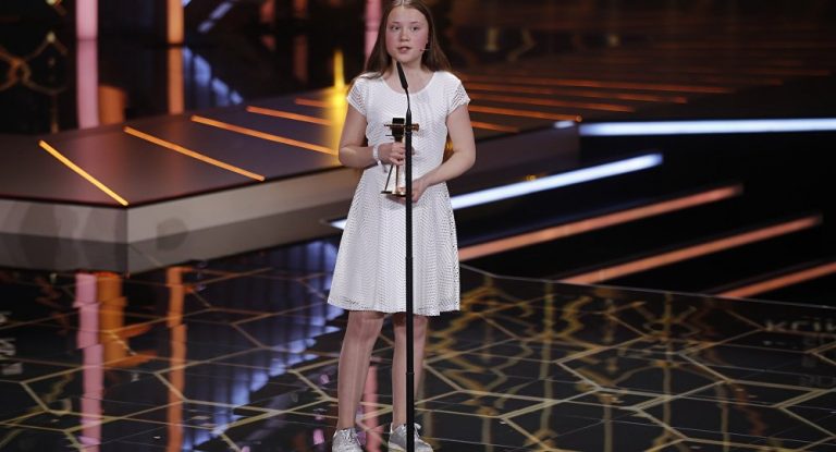 Umweltaktivistin Greta Thunberg in Berlin mit „Goldener Kamera“ geehrt