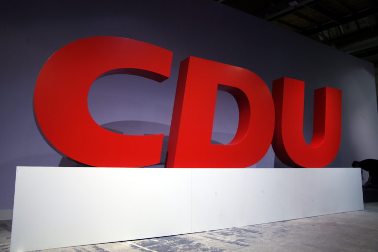 Blutige Schweinehaut vor CDU-Büro in Eisenach