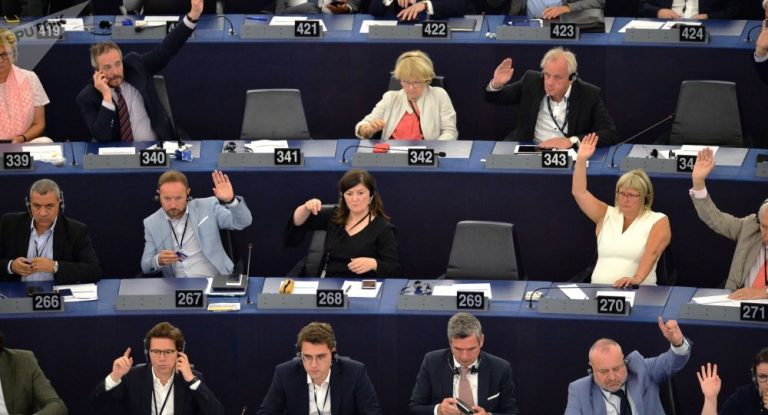 EU-Parlament stimmt über von der Leyen als Kommissionschefin ab – Video