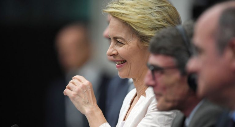 Von der Leyen bekräftigt harten Kurs gegen Russland