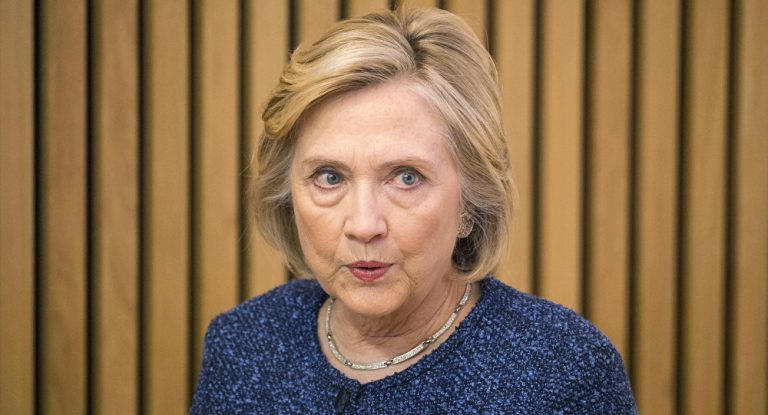 Hillary Clinton über Merkel: „Sie hat sich einen sehr langen Urlaub verdient“