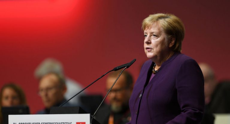 Merkel fordert „umgehende Beendigung” der türkischen Syrienoffensive