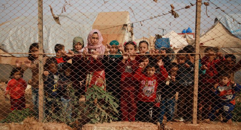 „Absurd“ – Politikwissenschaftler zu AKK-Vorschlag einer internationalen Sicherheitszone in Syrien