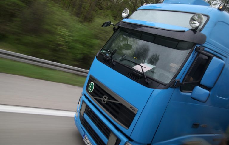 600 Personen in Lkws und Transportern nach Deutschland geschleust