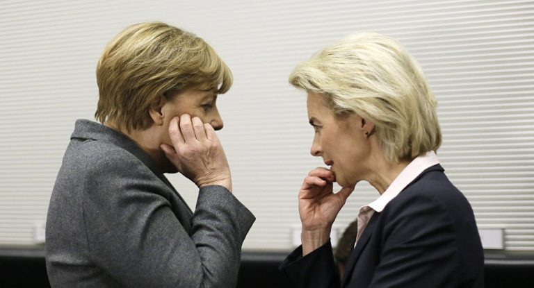 Von der Leyen besucht Merkel: Milliarden-Hilfen für Deutschland und Flüchtlinge in Aussicht