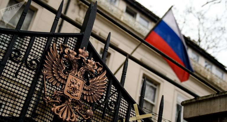 „Draufgängerisches Russland kann Krieg auslösen“: Moskau empört über Worte von britischem General©