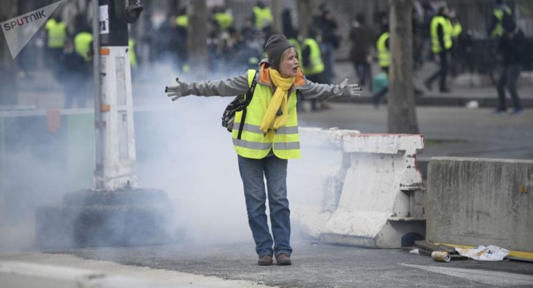 Paris: Gelbwesten-Bewegung protestiert zum 54. Mal