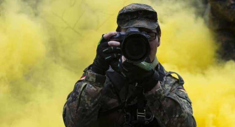 Bundeswehr für neue Auslandseinsätze nicht gerüstet – Wehrbeauftragter zu AKKs Vorstoß