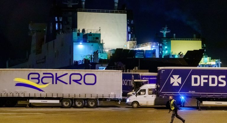 Erneut Dutzende Migranten im Kühlcontainer entdeckt