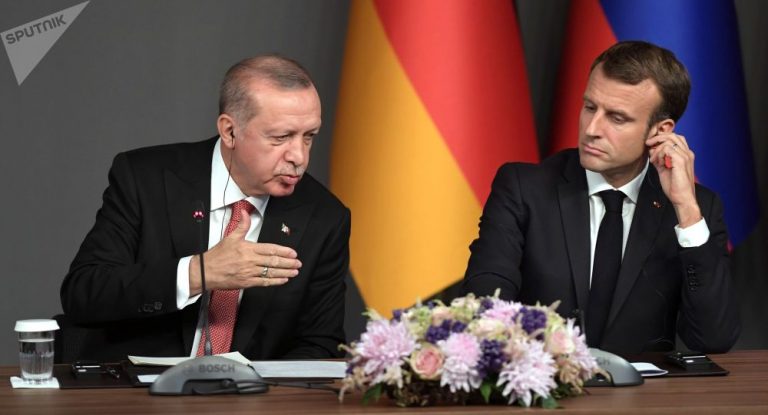 „Überprüf erstmal dein eigenes Hirn” – Erdogan zu Macron nach dessen Nato-Aussage