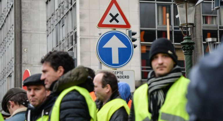 Proteste in Brüssel: Gelbwesten marschieren zur Zentrale der EU-Kommission