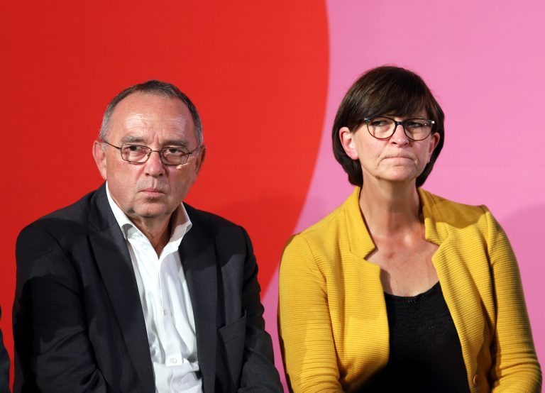Walter-Borjans und Esken gegen AKK-Vorstoß für mehr Militäreinsätze