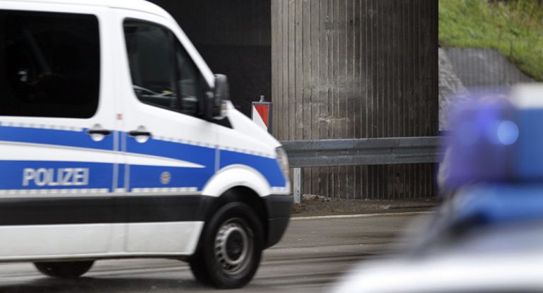 Aktivisten besetzen griechisches Konsulat in Berlin – Medien