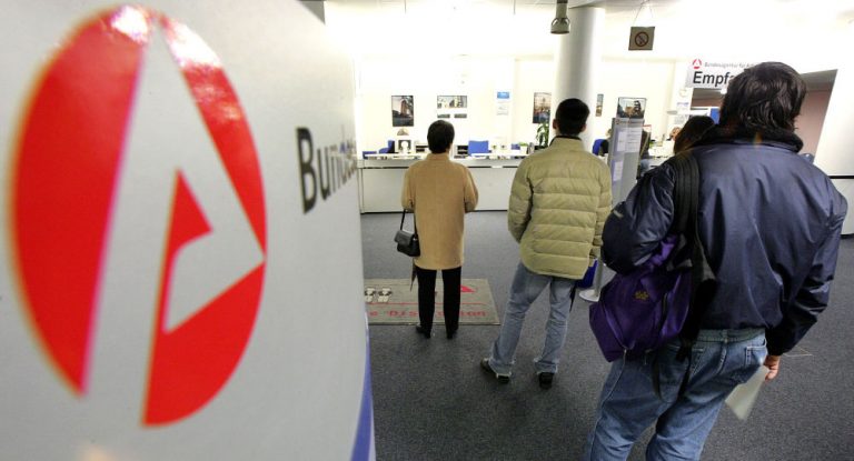 Arbeitslosigkeit wird 2020 in Deutschland leicht steigen – Konjunkturprognose