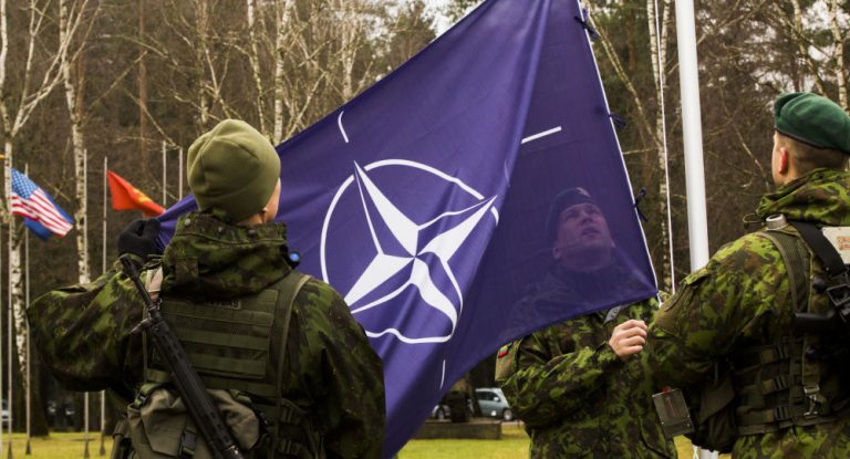 Deutsche Zeitung erwischt Nato bei „Probeaufmarsch“ gegen Russland