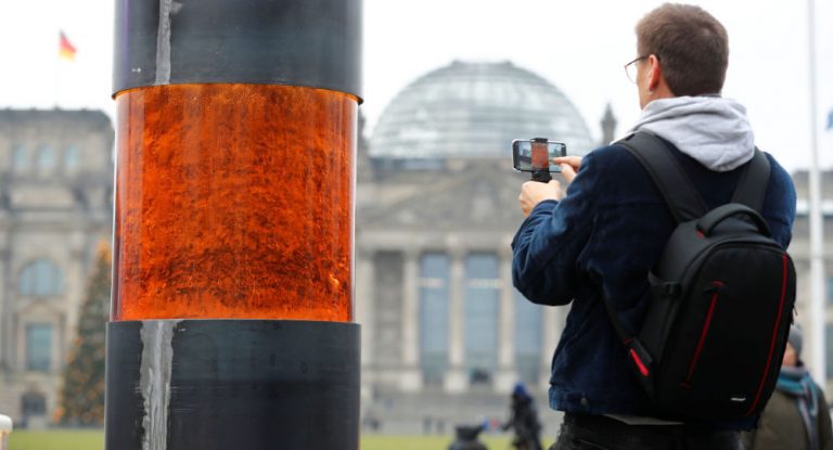 Totenruhe gestört: „Zentrum für politische Schönheit“ entschuldigt sich nach Protesten