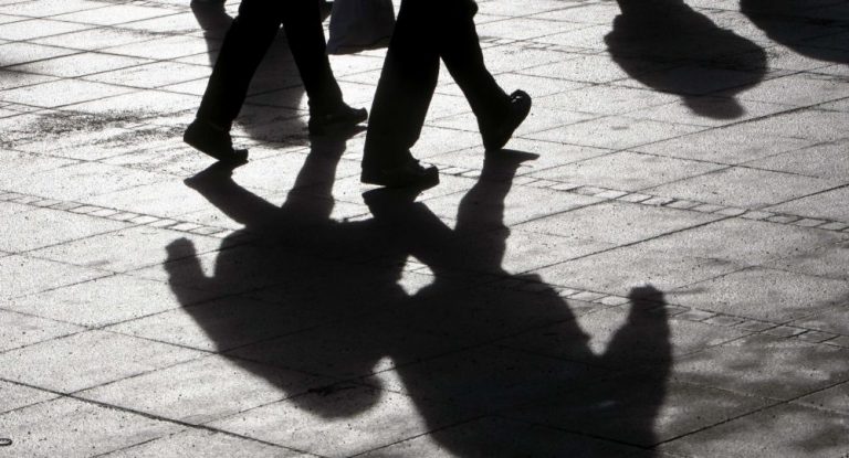 Mitten in Augsburg: Streit mit siebenköpfiger Gruppe endet für Passanten tödlich