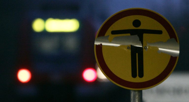 Tödliche Stöße ins Nürnberger S-Bahngleis: Zwei Haftstrafen