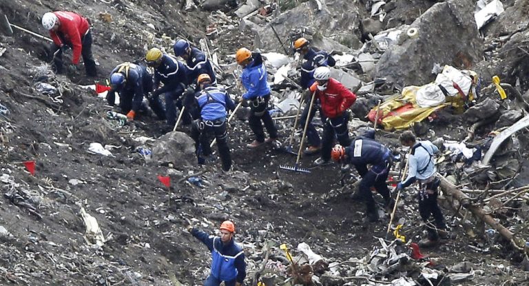 Vorwürfe gegen Ermittler: Handys der Germanwings-Opfer offenbar im Nachhinein manipuliert