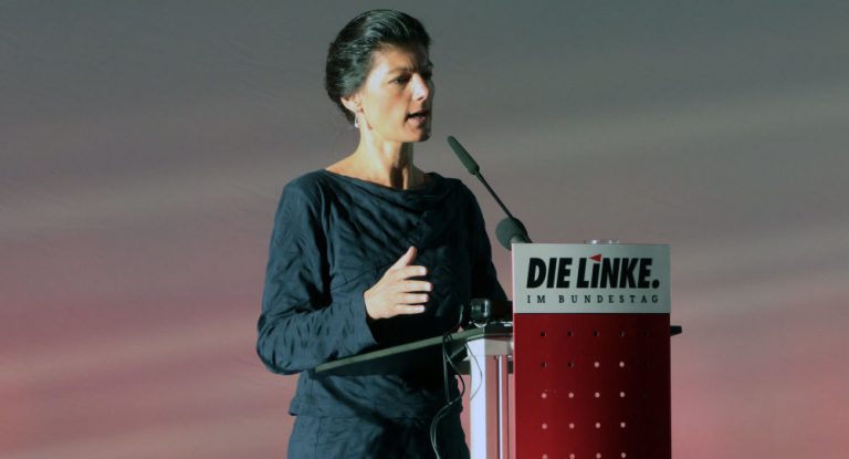 Corona-Folgen: Besteuerung von Milliardären für Merkel kein Thema – Wagenknecht probt Aufstand