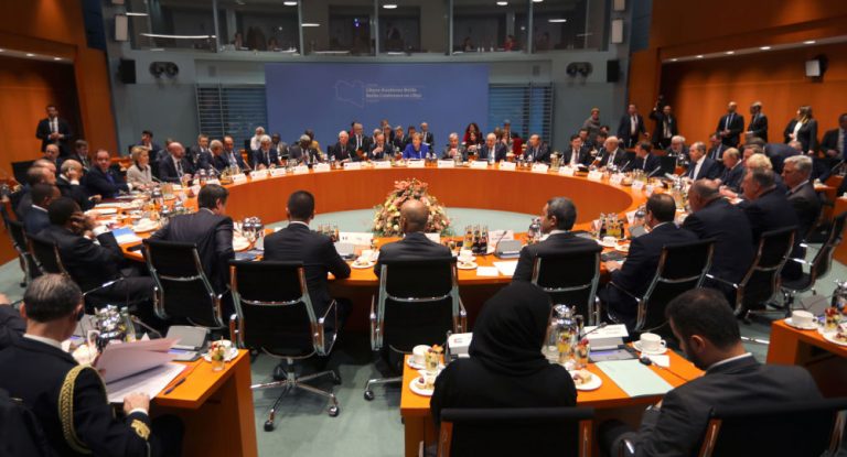 Umsetzung von Vereinbarungen der Libyen-Konferenz: Merkel ruft Putin an