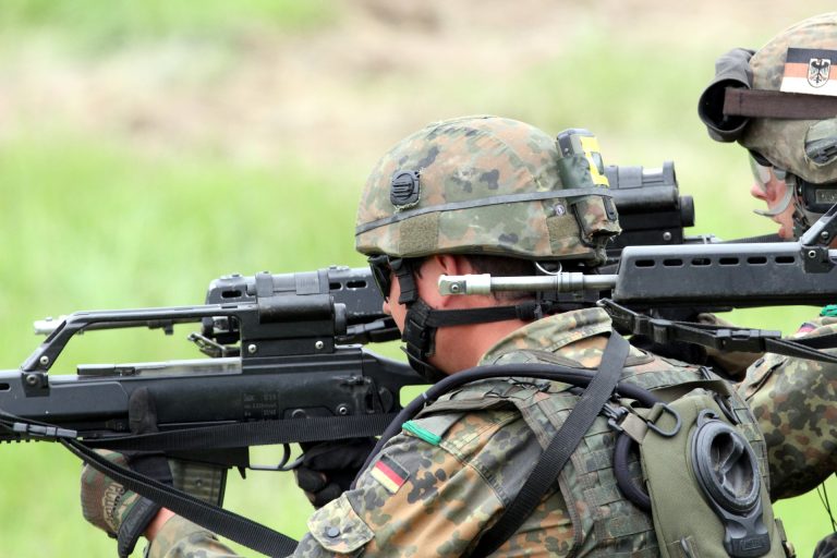 Bartels: Bundeswehr könnte im Irak zwischen die Fronten geraten