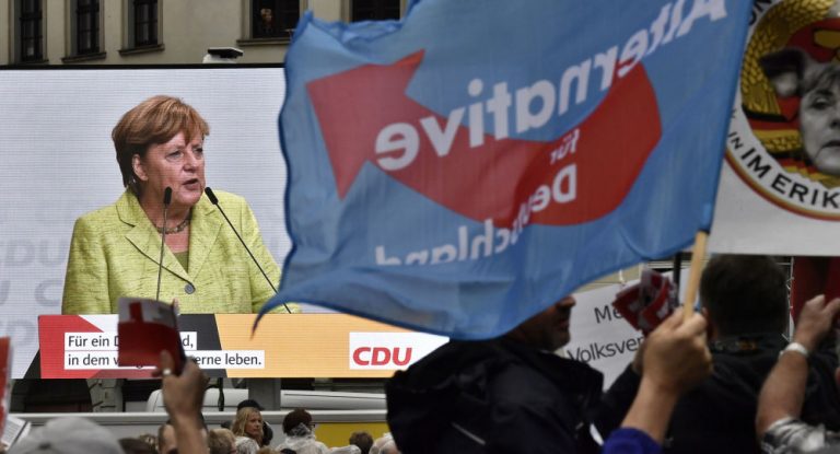 Amtsmissbrauch? AfD will Merkel doppelt verklagen