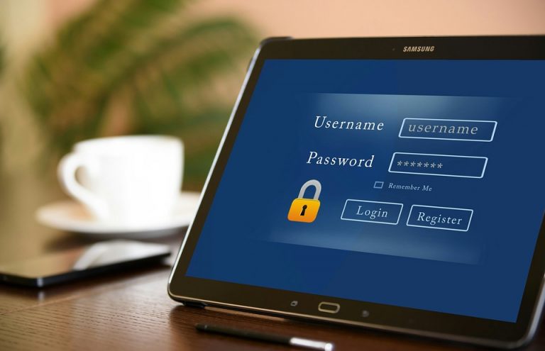 Wegen angeblichen Hackerangriffs: Merkel macht Russland schwere Vorwürfe