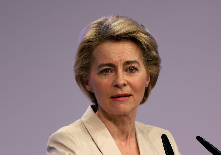 Söder wirft von der Leyen Untätigkeit in Corona-Krise vor