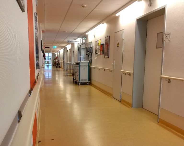 Zahl der Corona-Intensivpatienten sinkt zweiten Tag in Folge