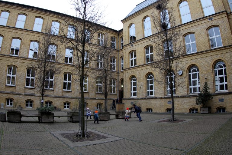 Missbrauchsbeauftragter fordert Schutzkonzept an Schulen
