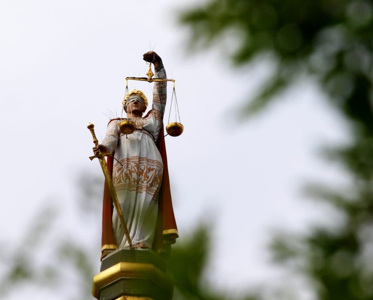 Ehemaliger KZ-Wachmann zu Bewährungsstrafe verurteilt