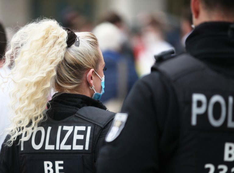 GdP: Corona-Infektion muss als Dienstunfall gelten