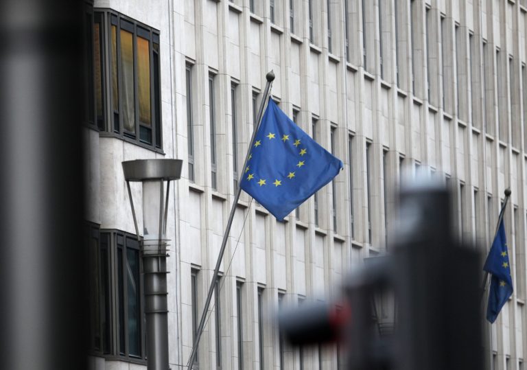 EU-Parlament fordert Änderungen an Finanzpaket