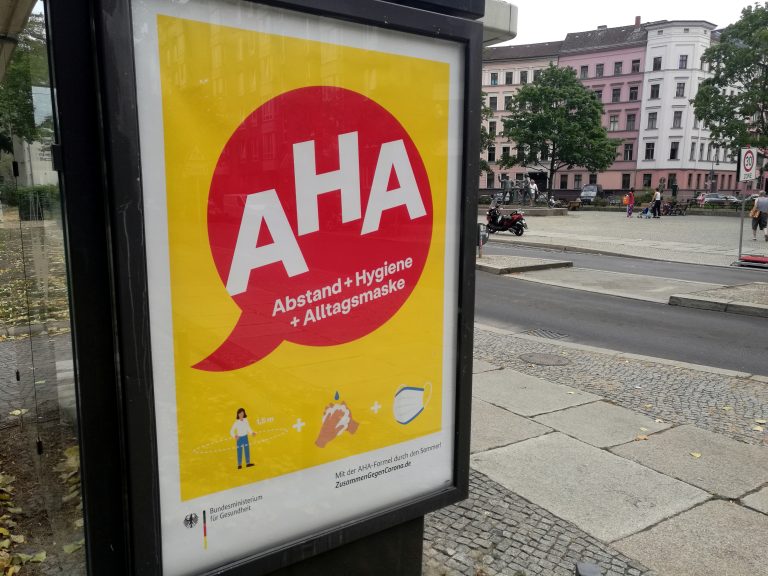 Presseamt gibt fast 16 Millionen Euro für Corona-Infokampagnen aus