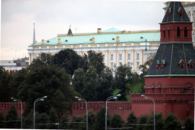 Russland lässt ersten Corona-Impfstoff zu