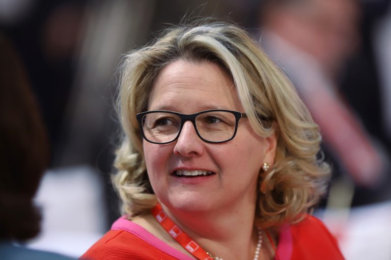 Svenja Schulze lobt Merkel: Kanzlerin treibt Klimathemen voran
