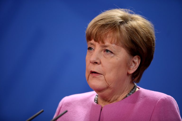 Merkel klagt über Wegwerfen von Lebensmitteln
