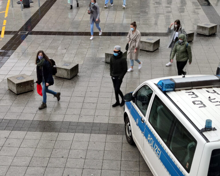 Polizei in Bayern erwartet wegen Corona-Verschärfungen mehr Arbeit