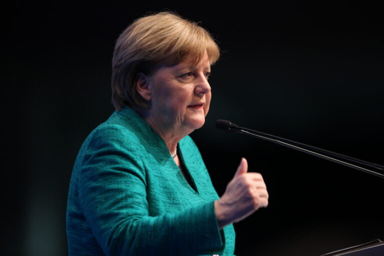 Merkel mahnt CDU zu Sorgfalt bei der Vorsitzwahl