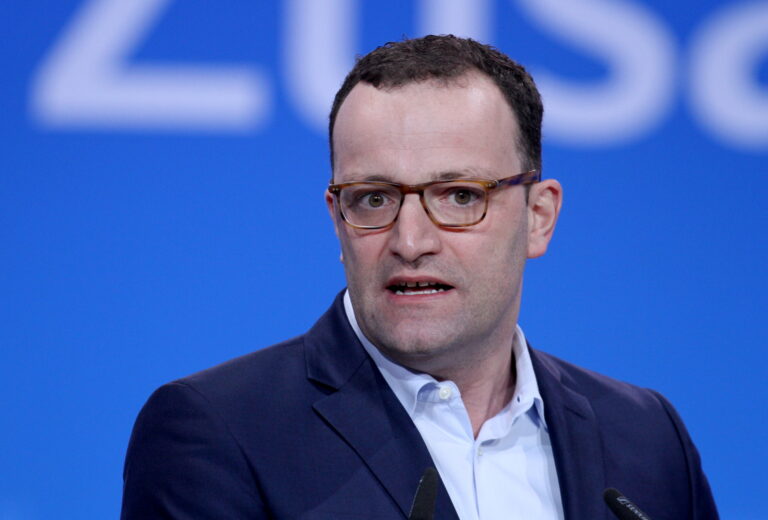 Spahn: Corona-Mutation bisher nicht in Deutschland nachgewiesen