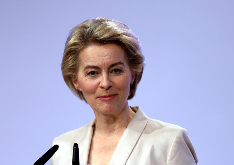 Von der Leyen räumt Fehler bei Beschaffung von Corona-Impfstoff ein