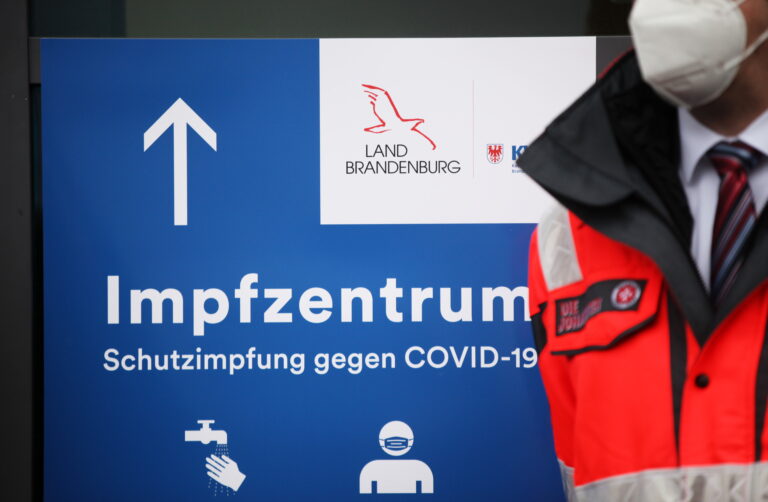 Zahl der Corona-Impfungen in Deutschland steigt auf 4,74 Millionen