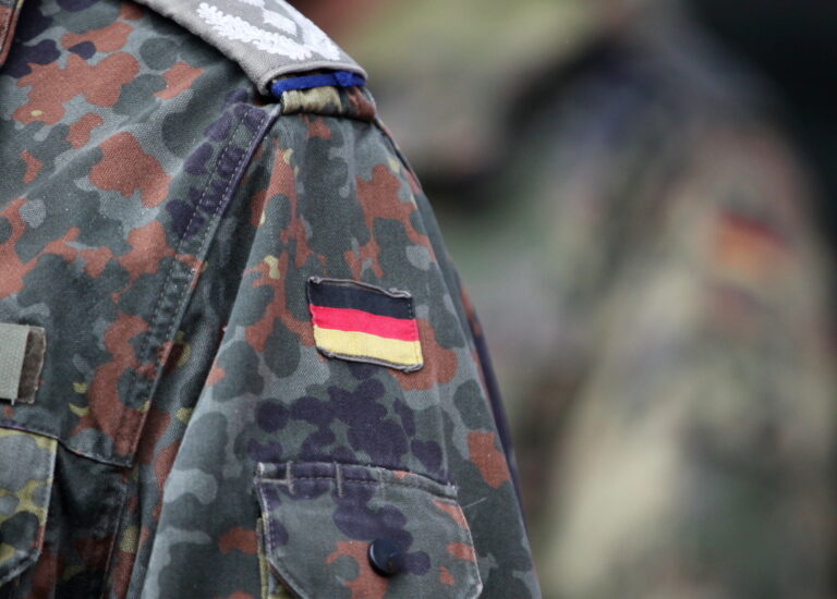Bundestag stimmt für Verlängerung des Einsatzes in Afghanistan