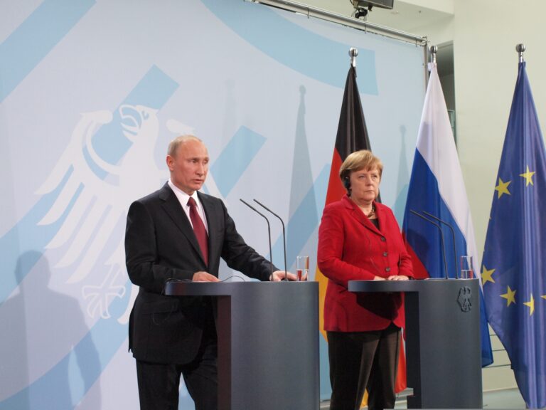 Merkel spricht mit Putin über Nord Stream 2