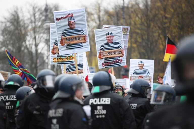 Polizeigewerkschaft fordert Verbot von „Querdenken“-Demos