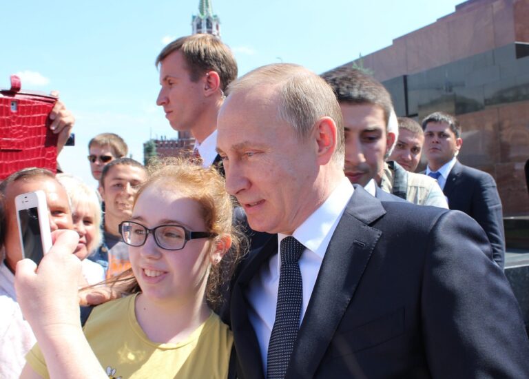 Putin: Die Menschen nicht nur erhören – sondern auch mit dem Herzen fühlen