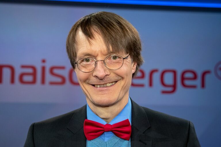 2G-plus nicht ausreichend: Lauterbach hält weitere Corona-Maßnahmen für erforderlich