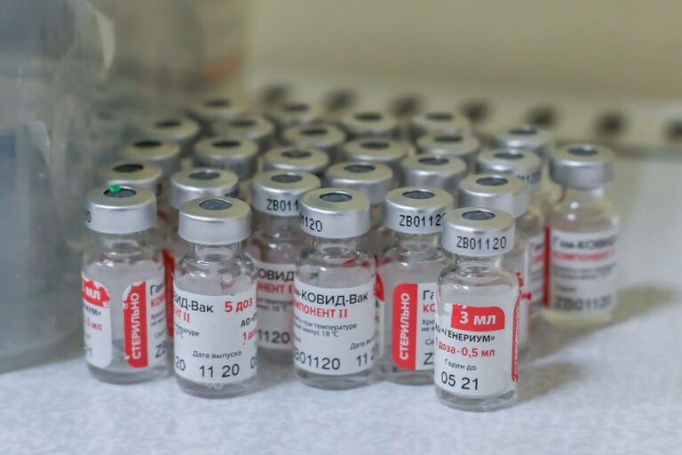 AstraZeneca-Formel für Sputnik V gestohlen? Moskau reagiert auf Vorwürfe in britischen Medien
