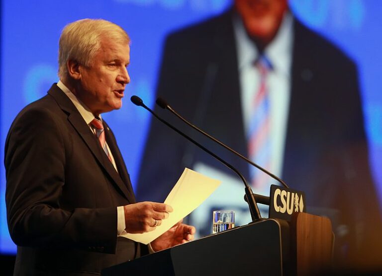Migrationsdruck auf Deutschland: Seehofer erwägt mehr Schutz an Grenze zu Polen